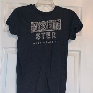 Hollister T-Shirt